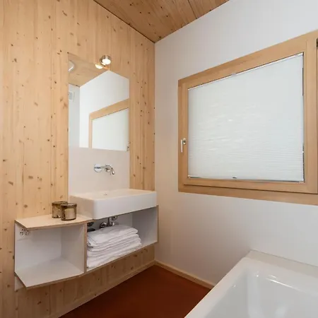 Chasa Laina Apartment