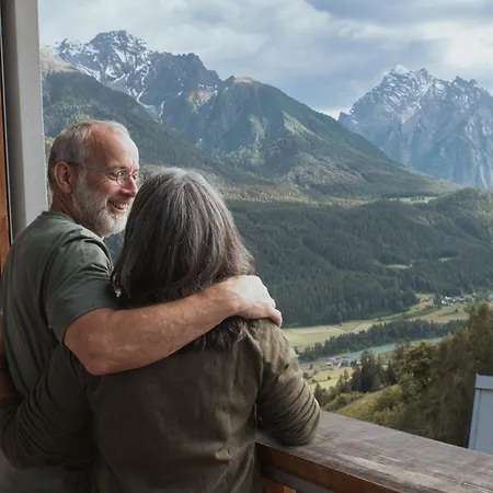 Lägenhet Chasa Laina