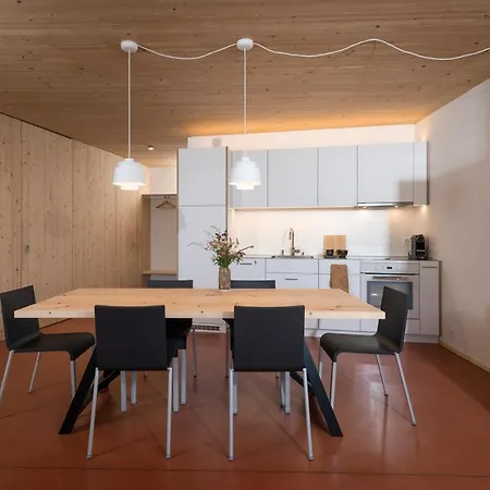 Chasa Laina Зент