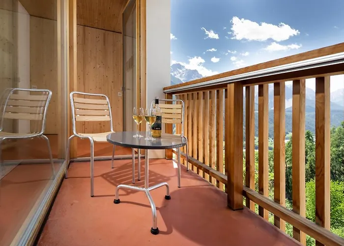 Chasa Laina Зент